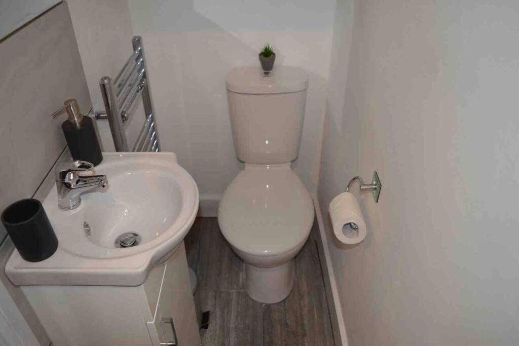 Unique 4 Bed House In Derby Perfect For Contractors And Families Villa Eksteriør bilde